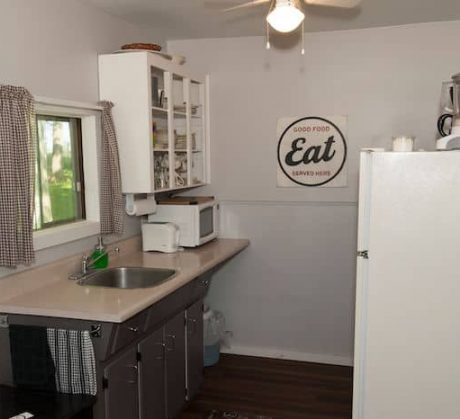 kitchen - maple grove waterfront cottage